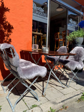 Lade das Bild in den Galerie-Viewer, Benedikt Bezug