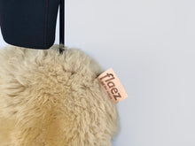 Lade das Bild in den Galerie-Viewer, Camira Camping Fell