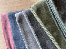Lade das Bild in den Galerie-Viewer, Alpana Alpakadecke