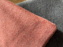 Lade das Bild in den Galerie-Viewer, Alpana Alpakadecke