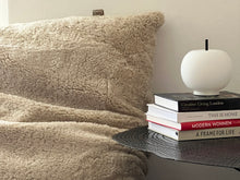Lade das Bild in den Galerie-Viewer, Yeti Bodenkissen